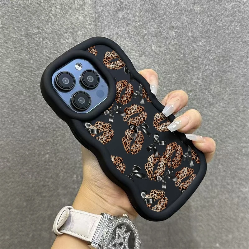 Bruin sexy lippen print golvende vorm telefoonhoesje voor iPhone 17 11 13 12 14 15 16 Pro Max XS X XR 16E 17 Air 7 8 Plus schokbestendige hoes