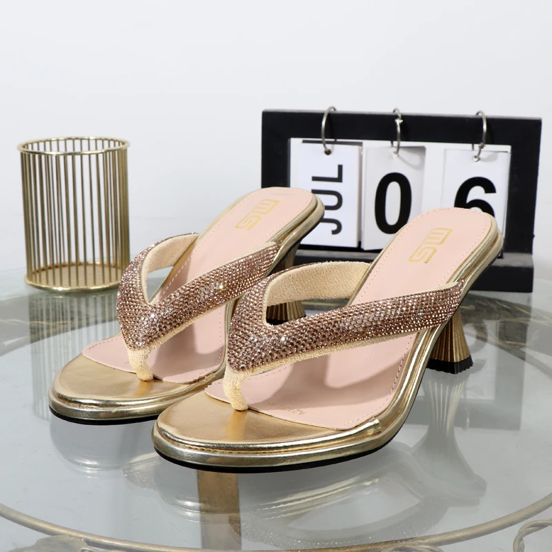 Golden flip flops 2024 summer new toe clip stilettos luxurious high heels wearing sandals fashion rhinestone women's shoes