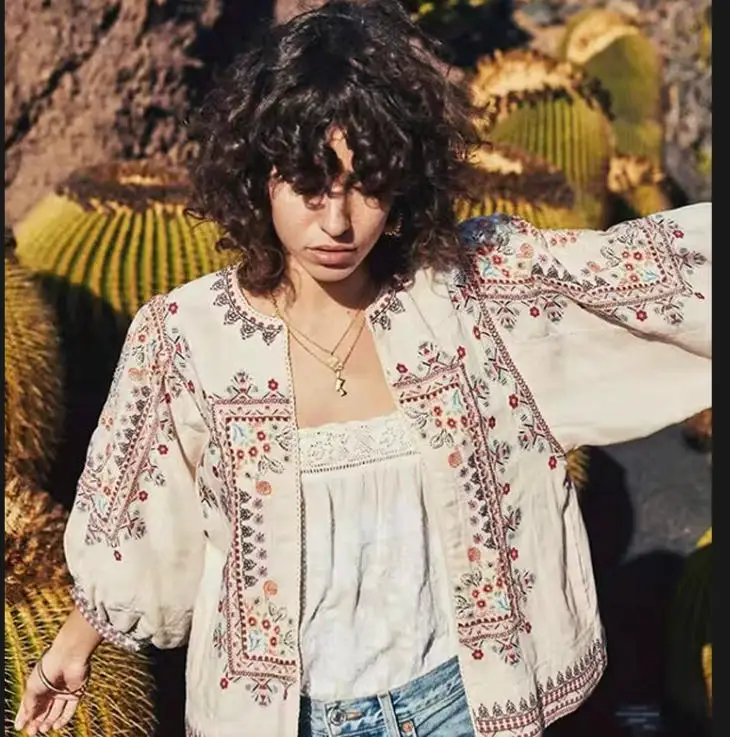 

Женский винтажный элегантный женский зимний теплый топ с рукавами три четверти и круглым вырезом с вышивкой