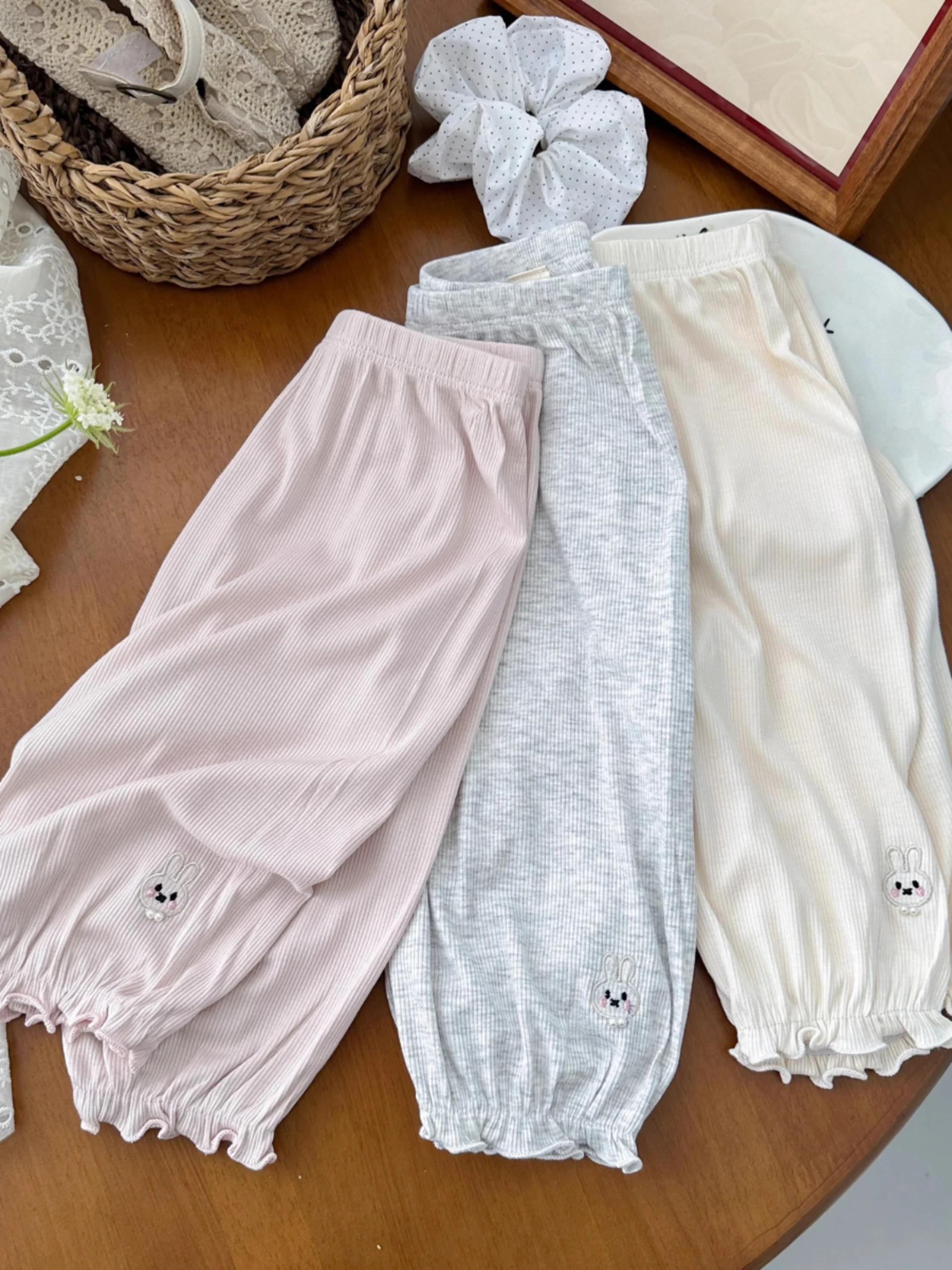 Pantaloni in Seta Ghiaccio per Bambine, Nuovi Pantaloni Estivi Sottili a Tre Quarti, Antizanzare, per Aria Condizionata, Leggeri