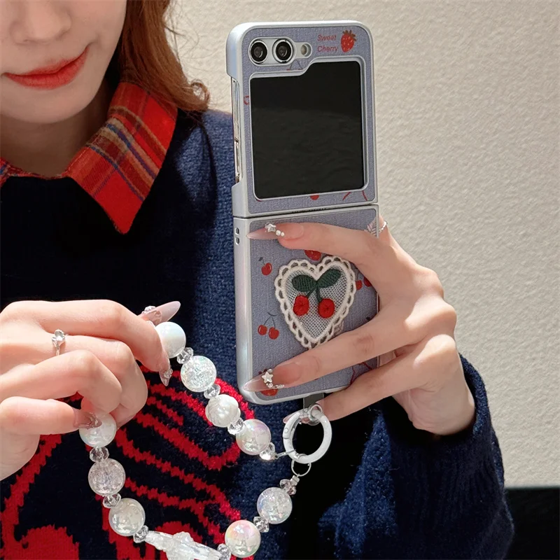 Korean Cute Cherry Phone Case For Samsung Z Flip 6 5 4 3 Cover with Chain Kawaii Protective Cases For Galaxy Z Flip4 Flip5 5G