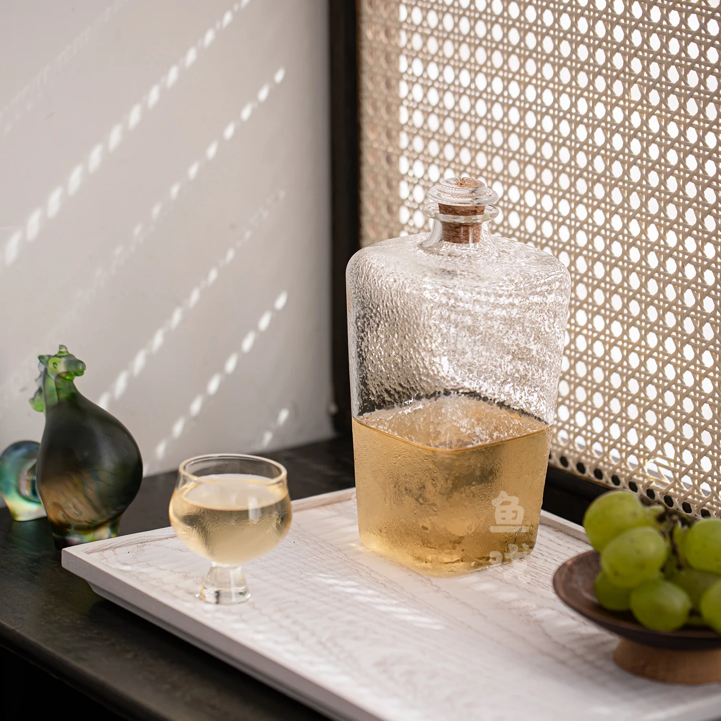 bouteille-d'extraction-a-froid-pour-the-vert-et-the-froid-en-verre-a-quatre-faces-motif-marteau-design-esthetique-pour-fruits-et-legumes