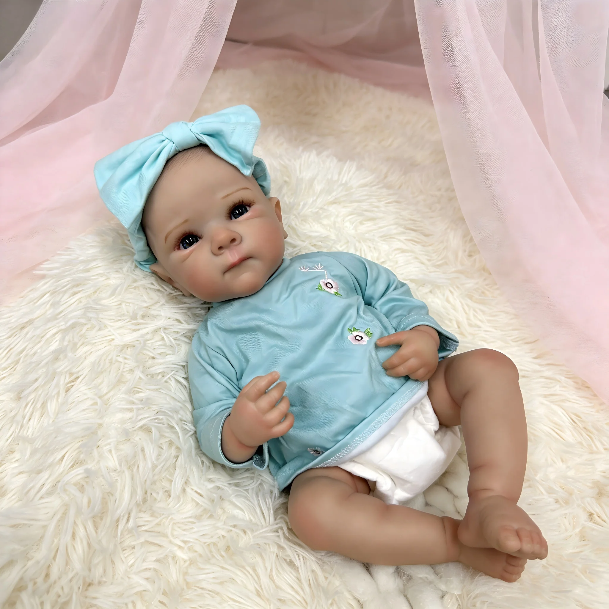 19-Inch Realistic Reborn Doll with Hand-Painted Features High-Quality Vinyl Construction Ideal Gift for Doll Collectors Suitable for Birthdays And Holidays