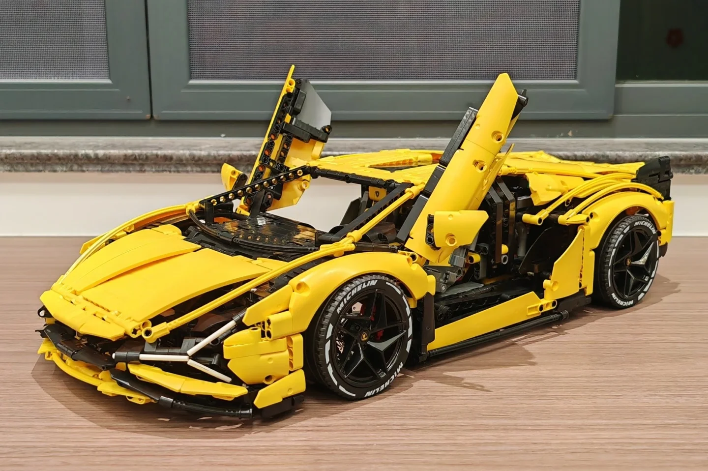 

NEW IN STOCK SIAN FKP 37 Technology 1:8 Model Sports Car Compatible With 42115 MOC Building Blocks Bricks Toys Lamborghini
