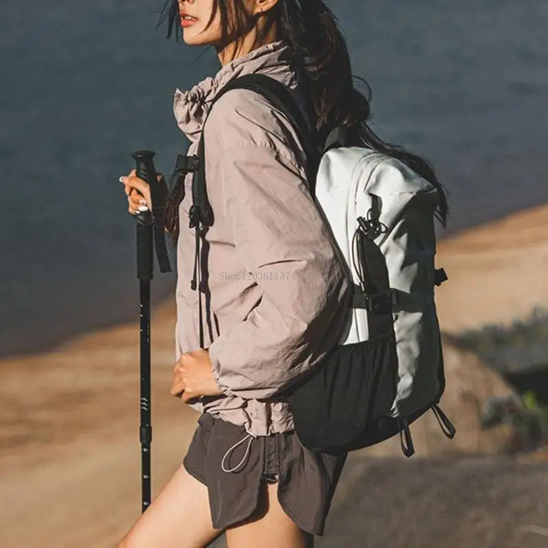 

Ventilated Camping Daypack With Hanging Strap 22L Storage Capacity Abrasion Resistant Oxford Fabric for Hot Climates