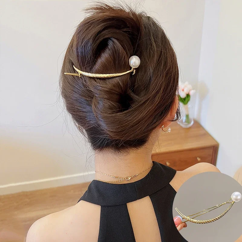 Elegant Hair Claw Clip Women Hair Bun Hairpin Headwear Rhinestone Metal Barrettes Banana Twist Clips Jewelry Hair Accessories