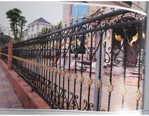 China Metal Fence Steel Fence Iron Fence High Quality Outdoor Horizontal Aluminum Slat Fence Panels L 8FT* H 4/5/6FT