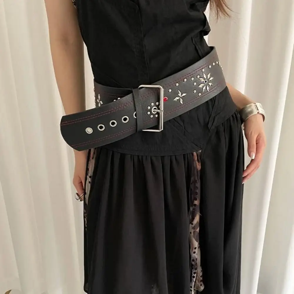 

Niche Vintage Women's Rivet Belt Y2k Gothic Leather Waist Belt Punk Heavy-Duty Dress Jeans Belt Waist-Cinching