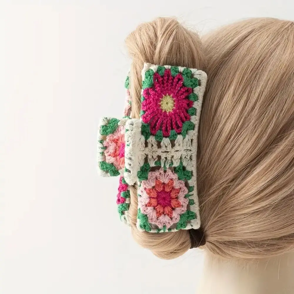 Clip de cangrejo de punto Floral con flores, accesorios para el cabello con Clip de tiburón de ganchillo bordado colorido ahuecado, fresa