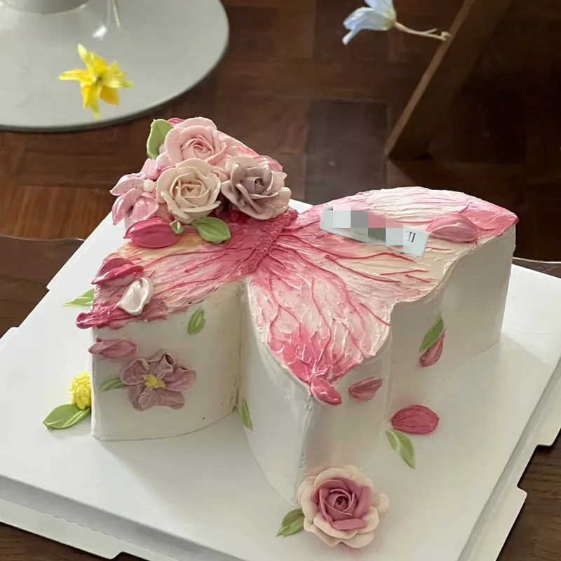 

6/8-inch Butterfly Simulation Cake Decoration Model, Molds， Foam Cream Flower Fake Birthday Cake, Sample Display in The Window