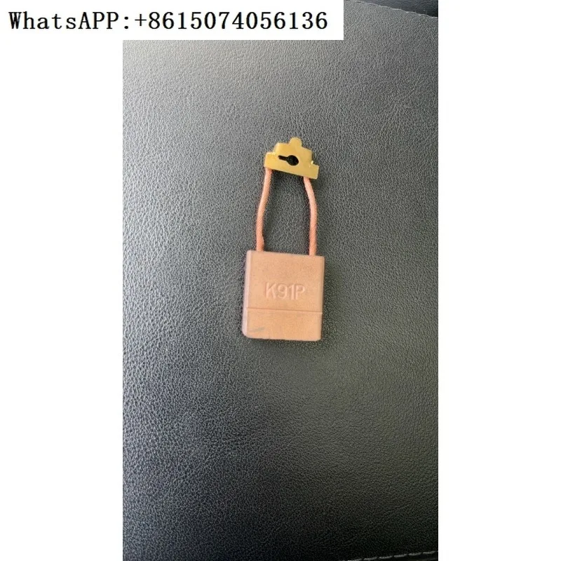 

AKAPP sliding contact wire mobile electrical box carbon brush model: K91P carbon brush 5 * 23 * 25mm/10pcs