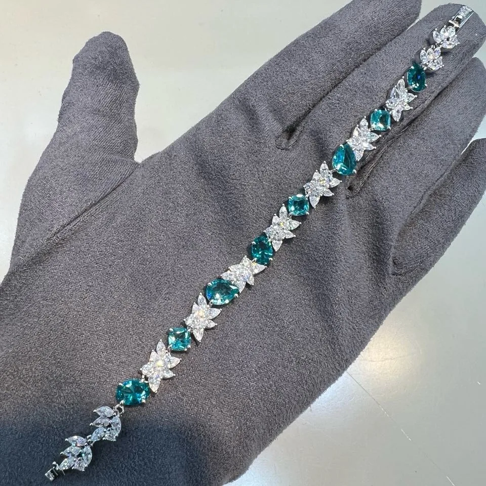 Bellux Synthetic Paraiba Gemstone Bracelet 925 Silver Gold-plated Butterfly Shaped Shiny Bracelet for Women