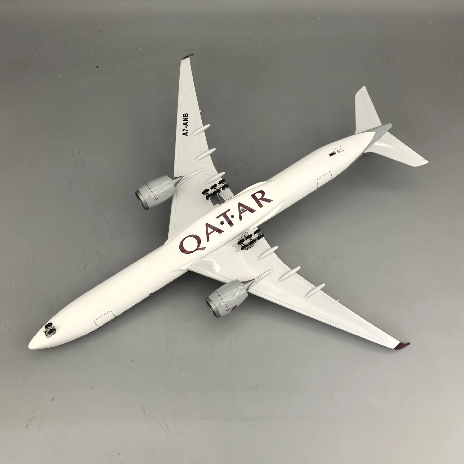 47cm Qa-tar Airways A350-1000 Resin Diecast Airplane Models 1/157 Scale Model Aircraft With Landing Gear For Adults Fun Souvenir