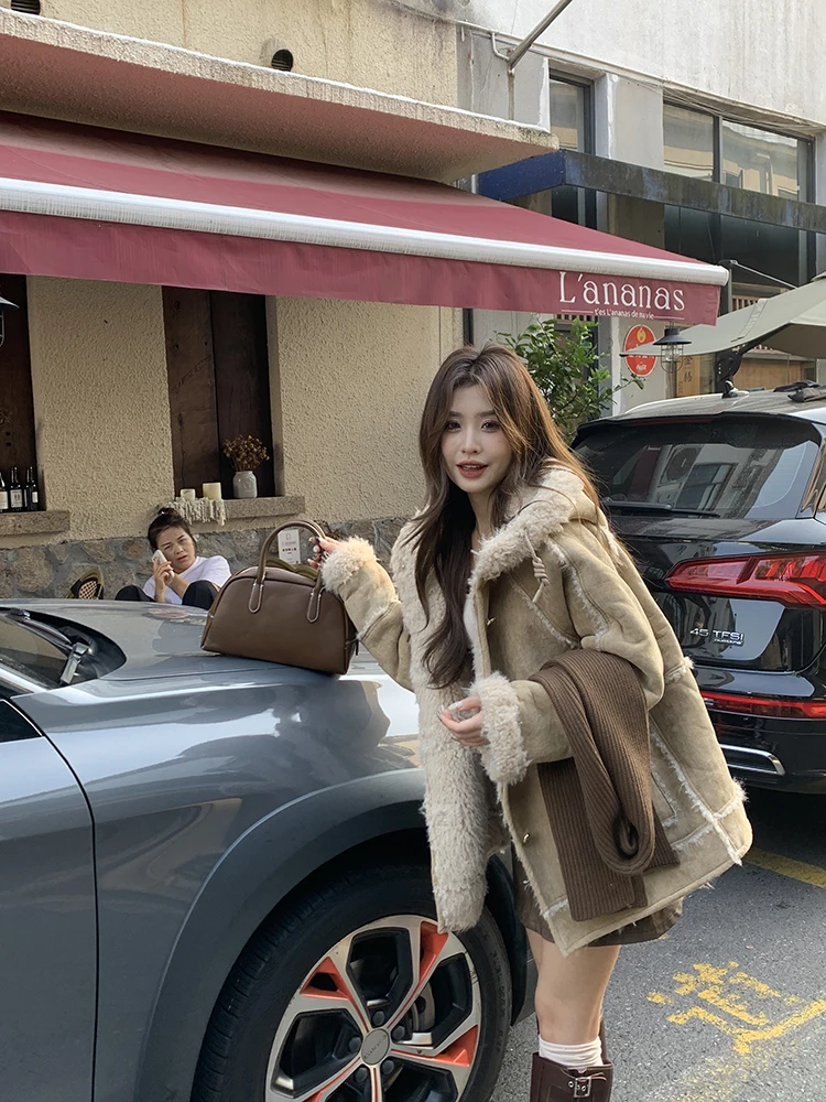 

Lamb Wool Jacket New Outerwear Woman Style Anti Wind Windproof Detail Fashionable Elasticated Winter Warm Long Sleeved Button GF