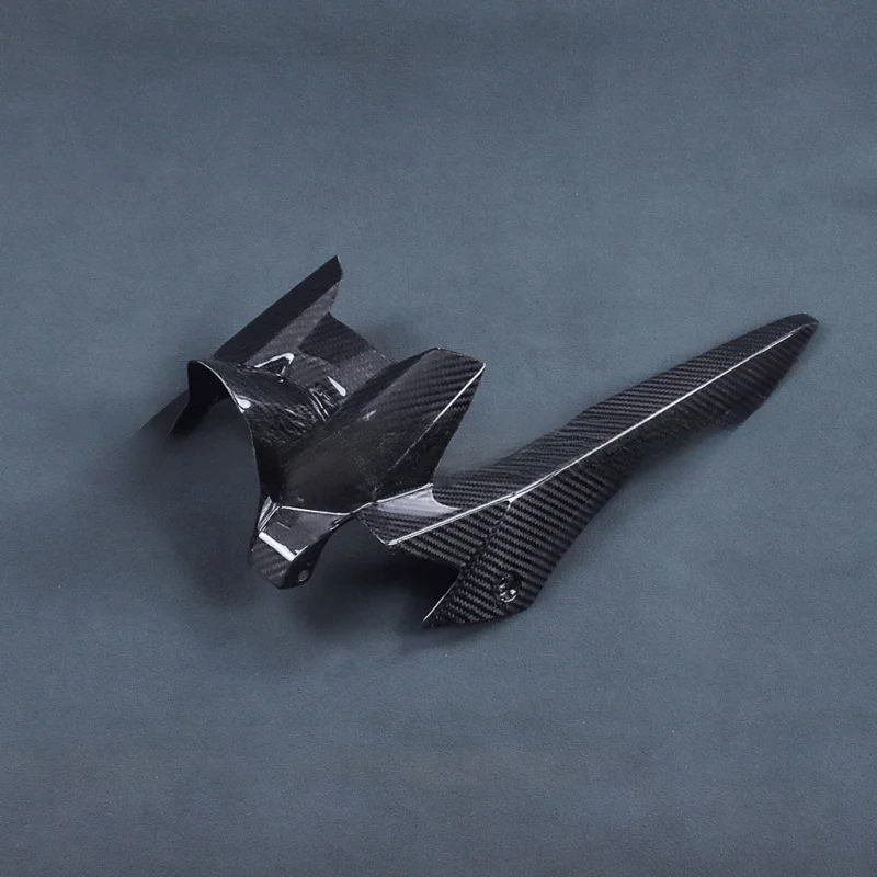 Applicable to Yamaha Yamaha FZ-07 / MT-07 Modified Carbon Fiber Rear Mudguard Chain Cover Integrated
