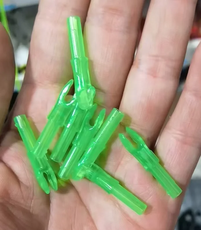 ID 4.2 مللي متر 50 قطعة من البلاستيك إدراج السهم nocksمزدوج المفاجئة ذيول داخلية ينتهي الرماية الصيد اطلاق النار رمح السهم ملحق