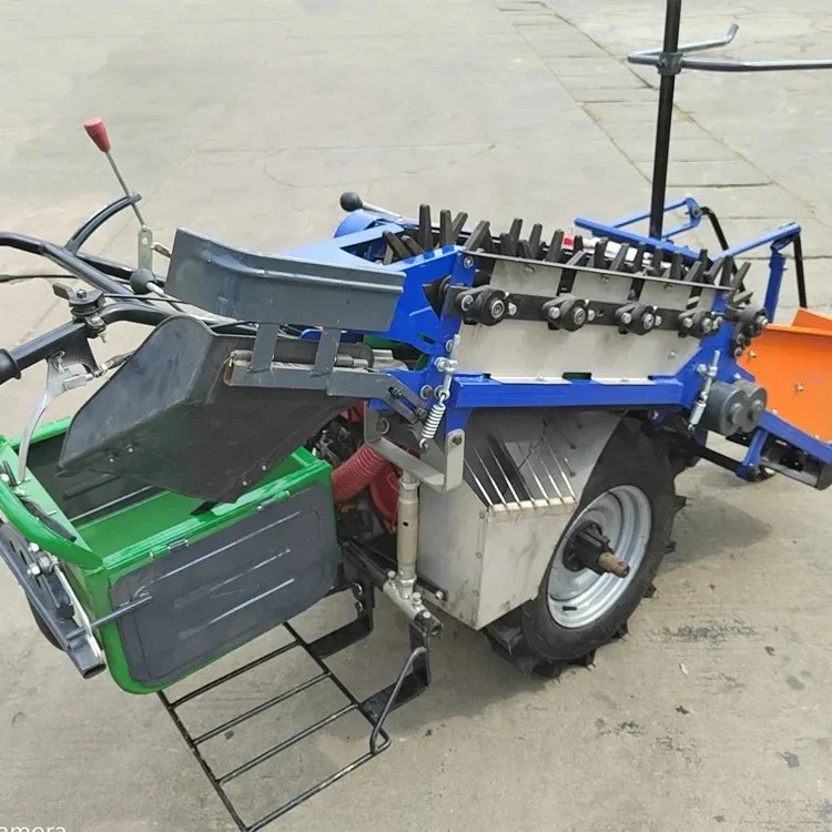 Pemanen Mini Pertanian Multifungsi 5-10KW Pemanen Gabungan Jagung