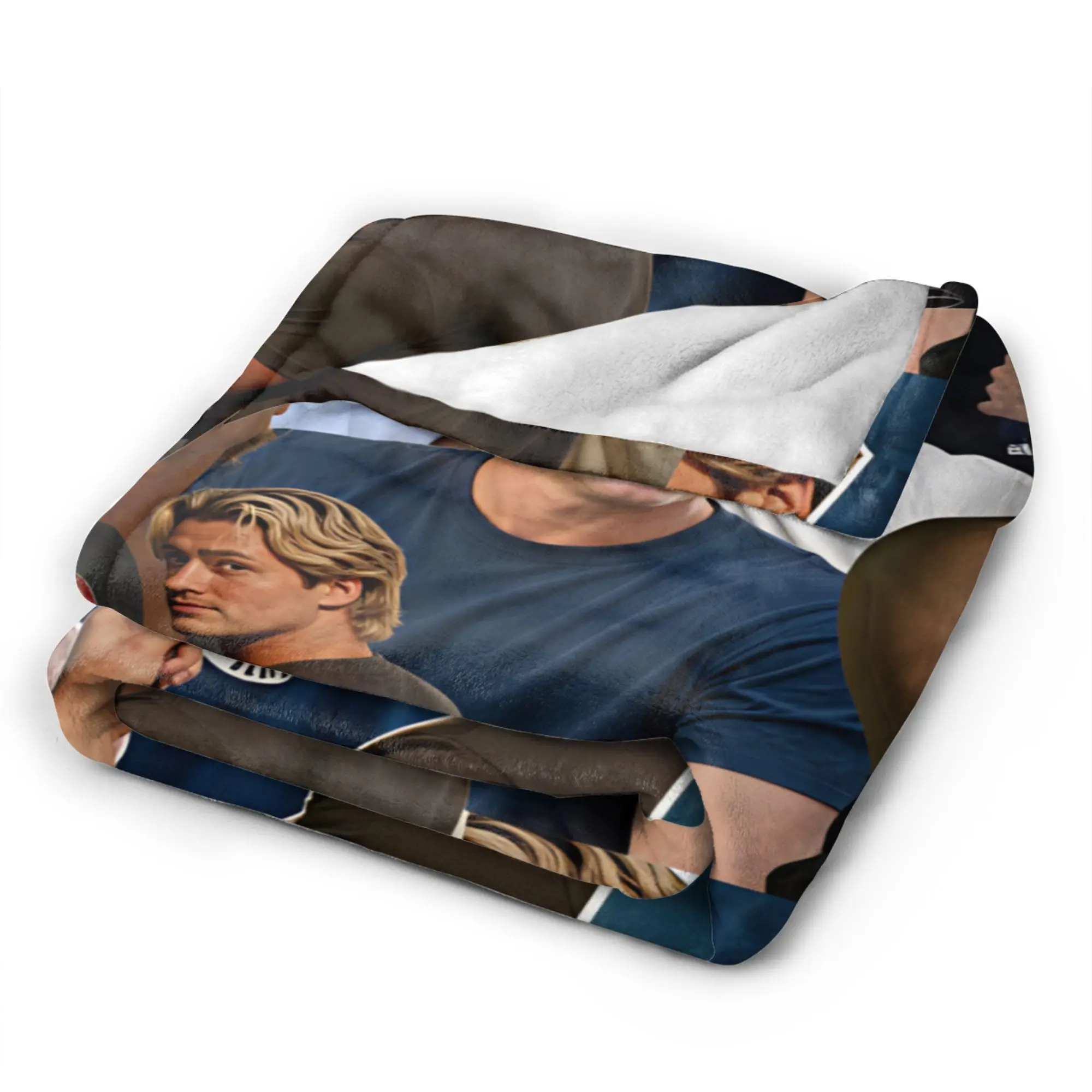 Dean & Allie - Off Campus Blanket Quality Soft  Bedding Throws Winter Boy Girl Living Room Funny Bedspread