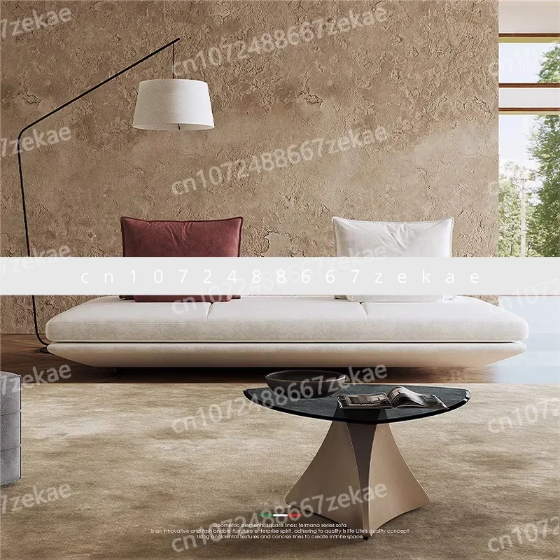 

Небольшая квартира, гостиная, двухсторонний прямой тканевый диван, комбинация модуля с подвижной спинкой