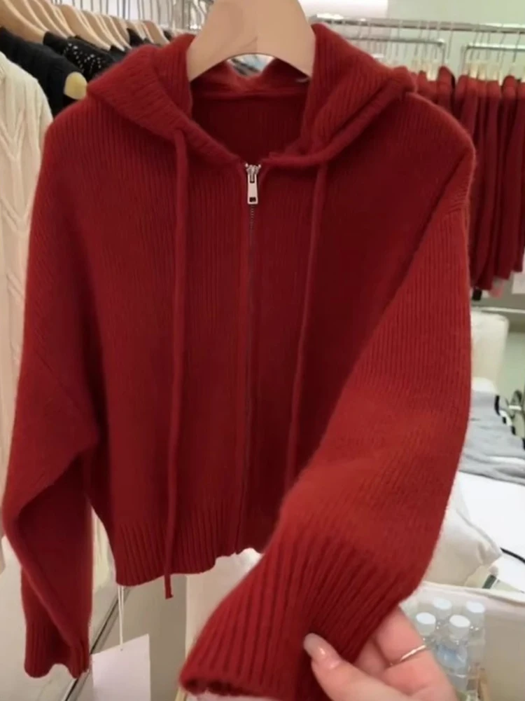 

Red Woolen Knitted Sweater with Dstring Hood Zipper Long Sve Casual Sle for New Year Slimming Camere Sweater