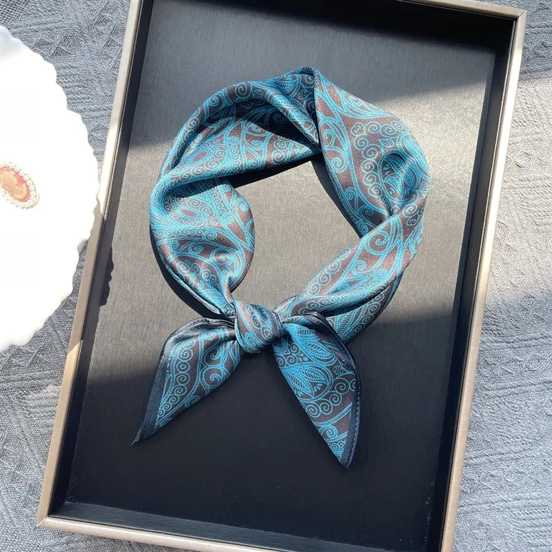 

Blue Sapphire 100% Silk Scarf Women's Summer Thin Breathable Shawl Fashion 53 Small Square Sunscreen Shoulder Wrap