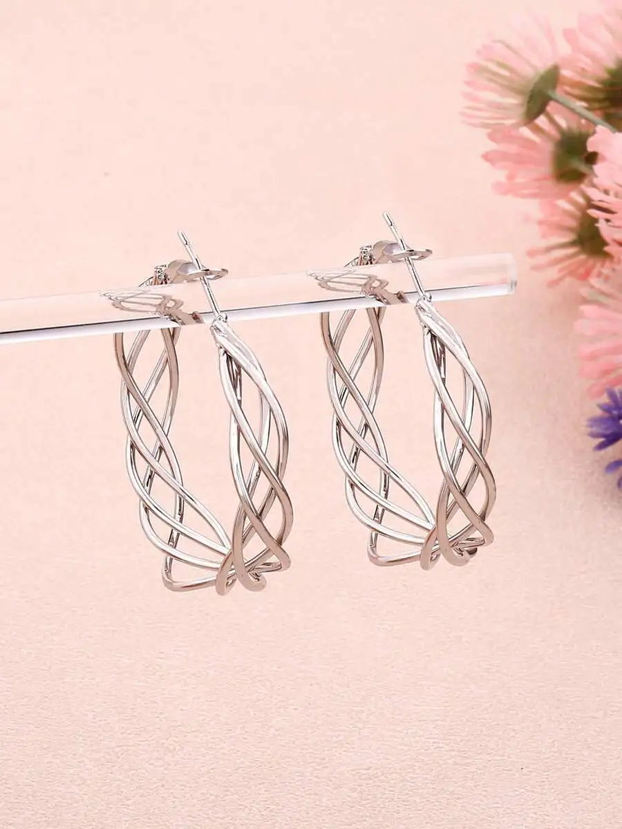 

Hollow Out Hoop Earrings Lightweight Minimalist Design for Daily Wear