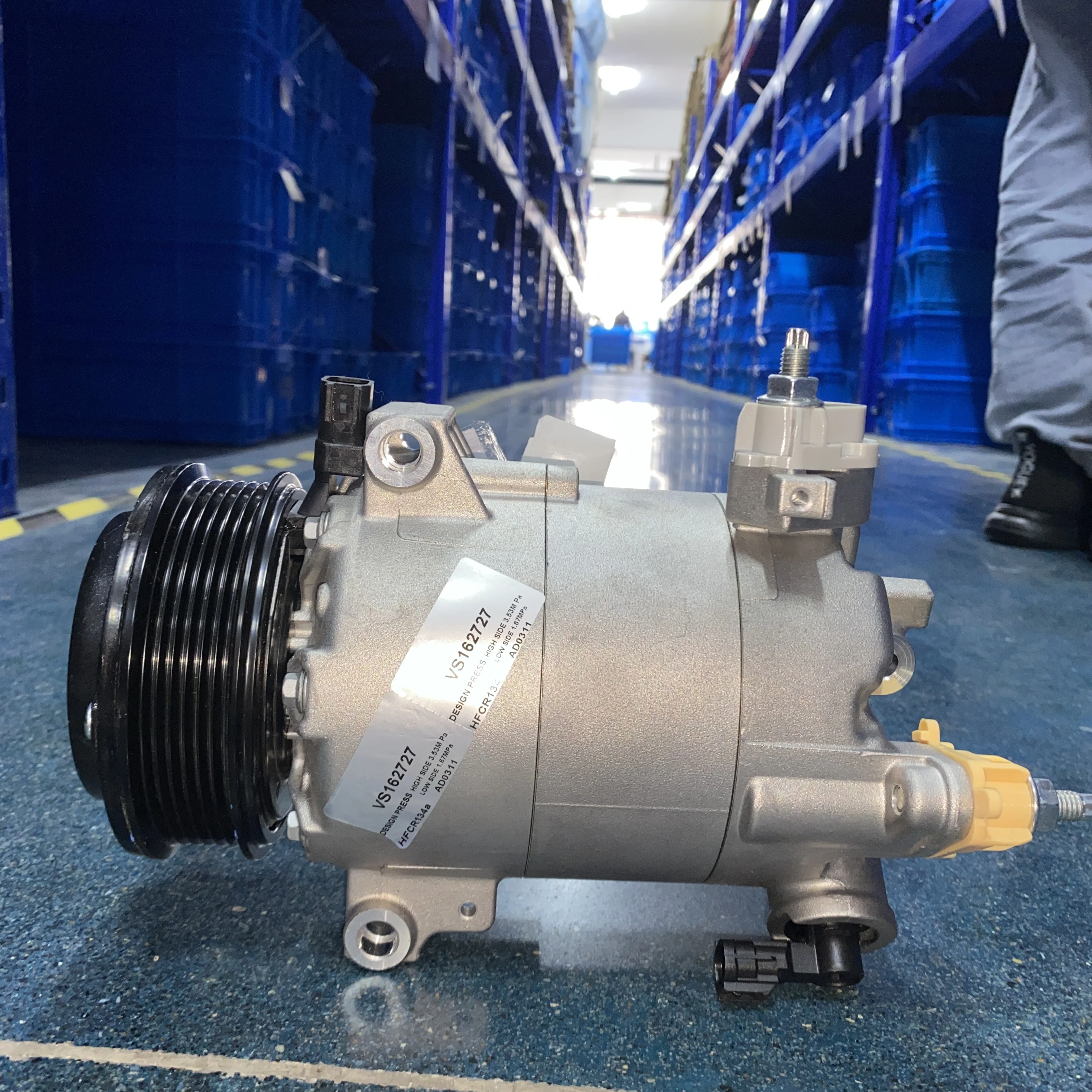 VS162727 C1B1-19D629AD C1B1-19D629AG New AC Compressor for  Escape and TRANSIT Car Air Conditioner