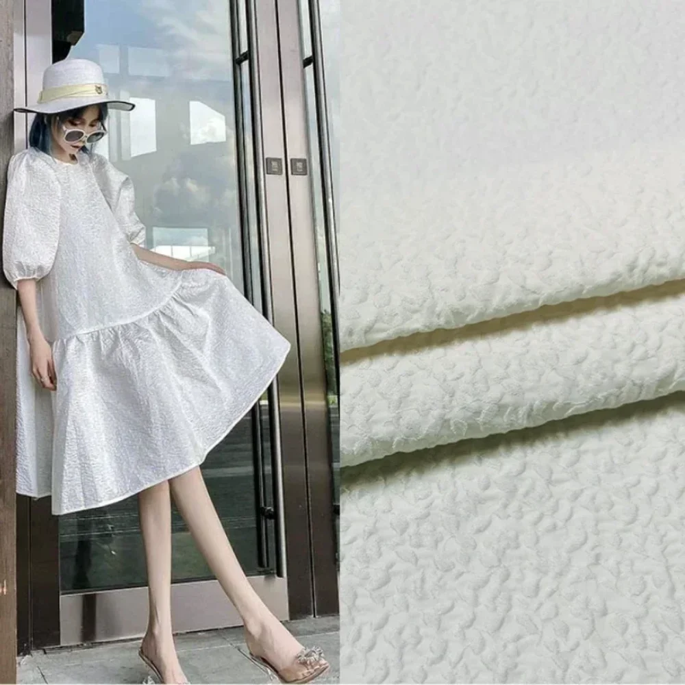 

Brocade Jacquard Fabric Solid Color Dark Pattern Bubble Puff Skirt Trench Fashion Cloth Diy Design Sewing Wholesale Material