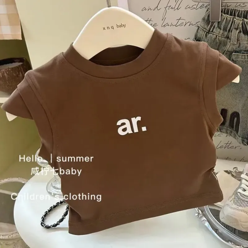 Set di abbigliamento per ragazze estate per bambini coreano casual retrò a maniche corte top t-shirt gonna di jeans gonna corta set di due pezzi