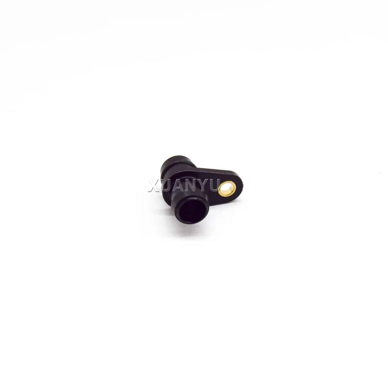 LR073690 Water Outlet Connection For Range Rover Evoque Range Rover Sport 2014 Onwards Discovery Sport Discovery 5  Velar