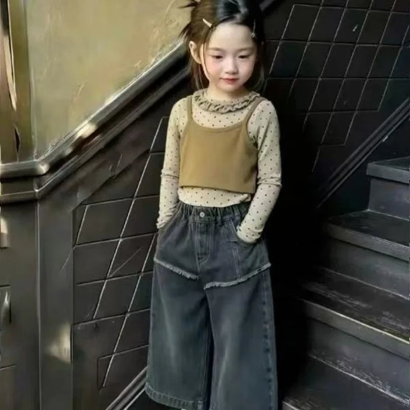 Girls' Autumn Set 2026 New Style Children's Fashion Dressing Vest Polka Bottom Shirt Butt Curtain Jeans 3-Piece Set