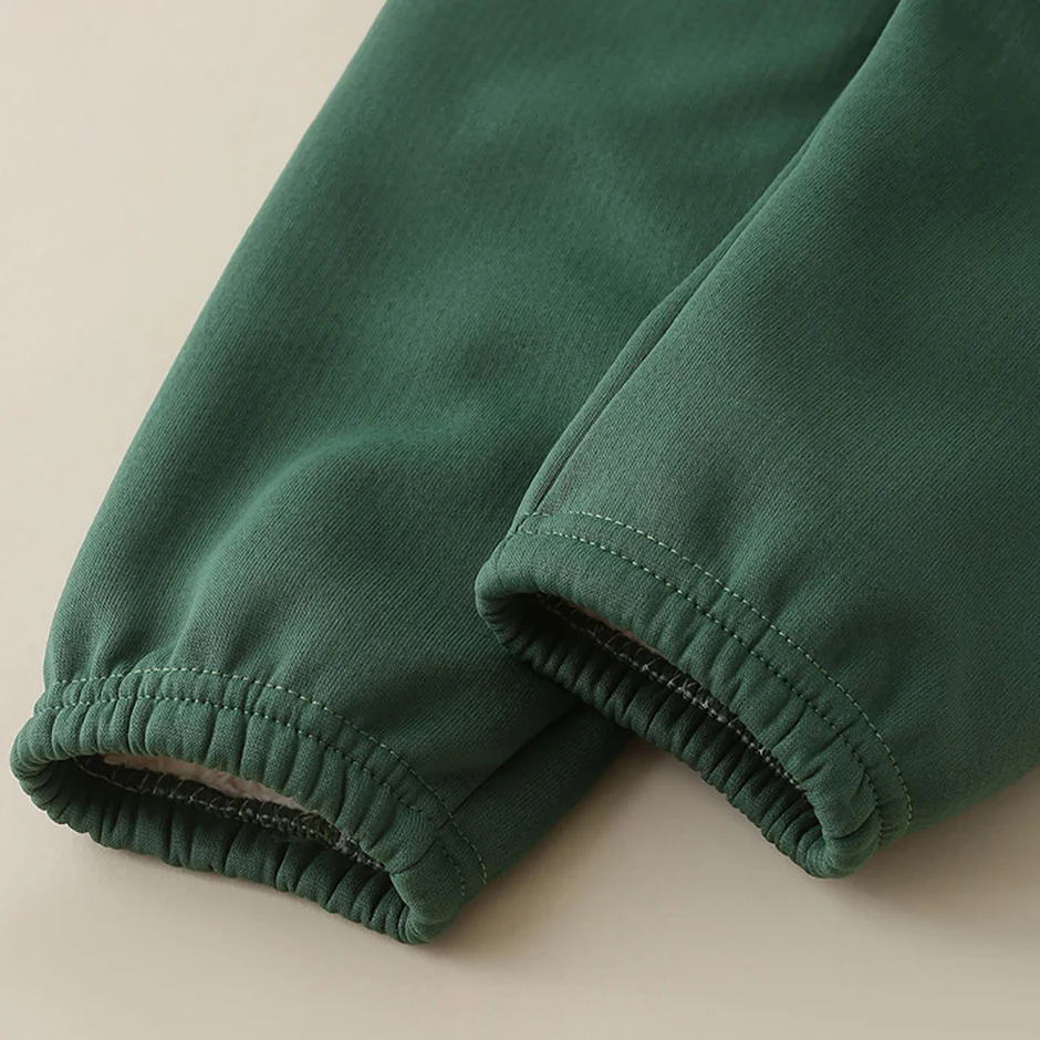 Kinderhosen für Jungen/Mädchen mit Plüschisolierung, einfarbig, mehrfarbig, modisch, für den Winter, lässig, für den Alltag, mit Beinbündchen. – Detail 11