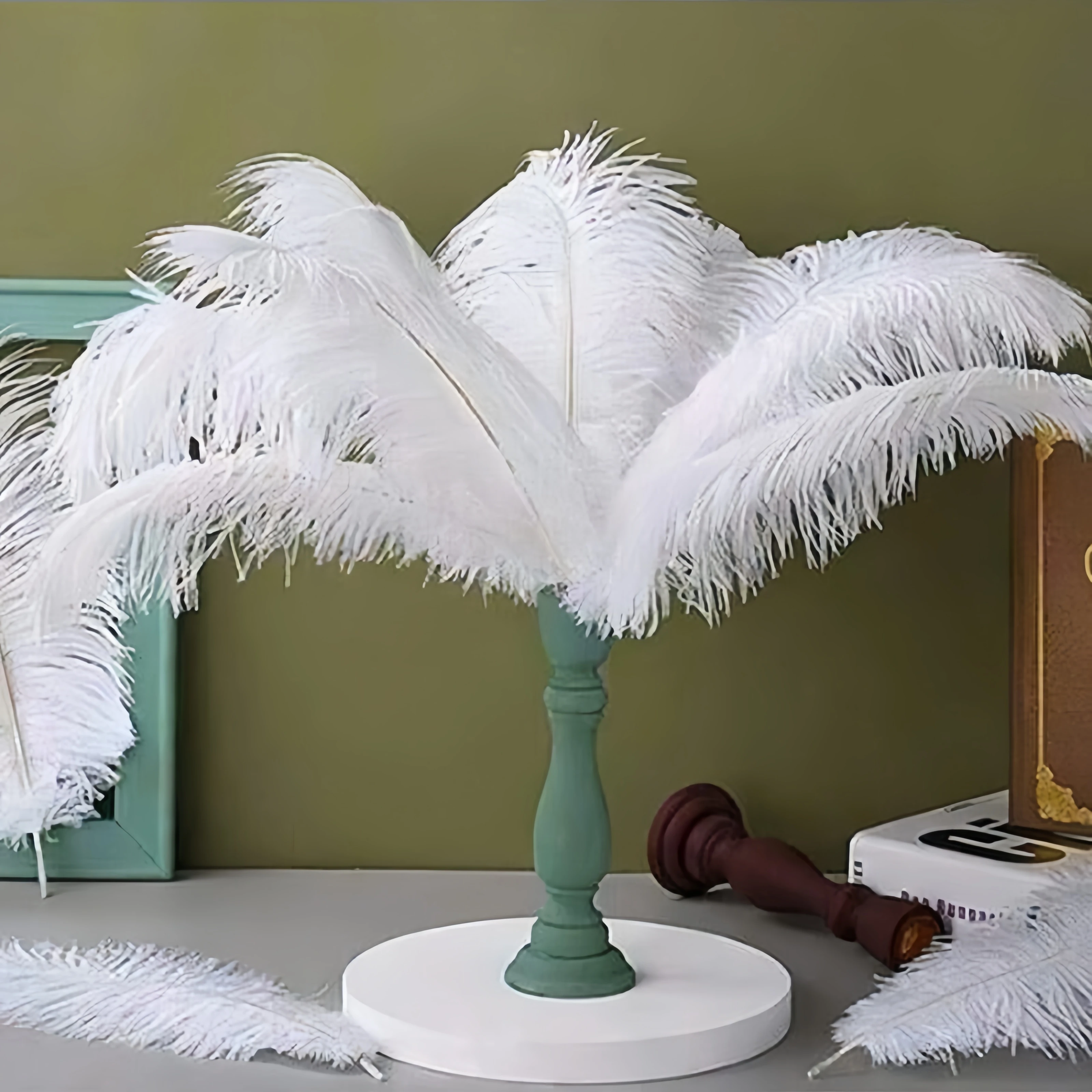 

10Pcs Ostrich Feathers Long Stem White Feather Plumes for Wedding Decoration Valentines Day Party Decor Stage Flower DIY