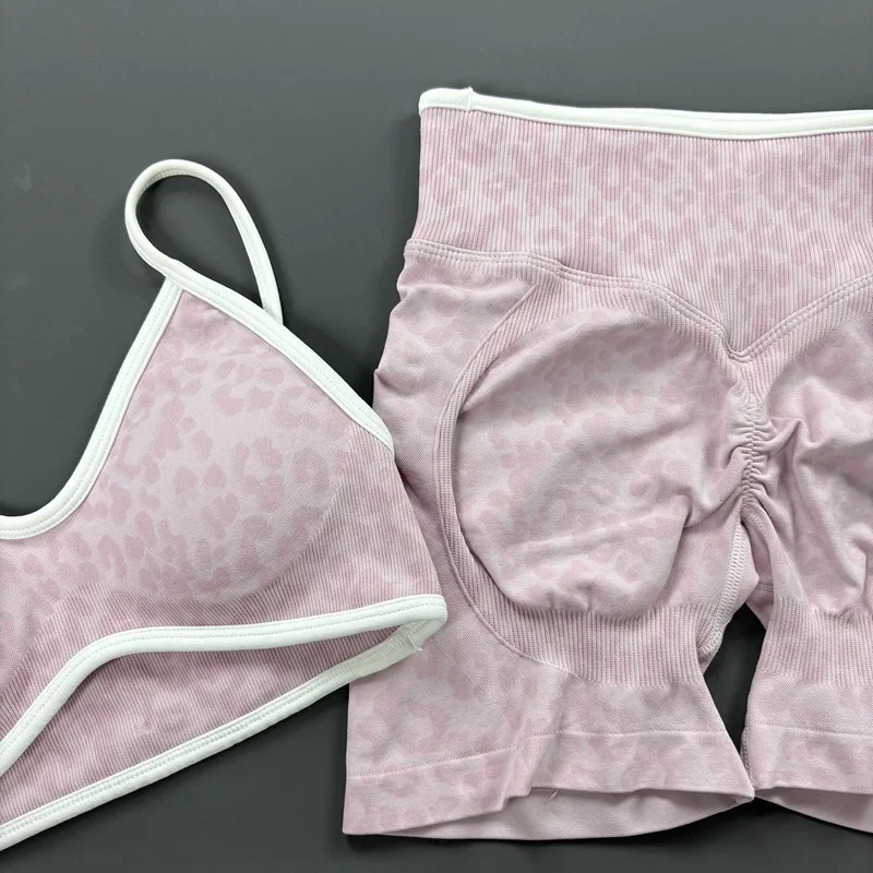Wild Grace Leopard Active Set S4d30b59d391d4332969ae27655dc4986o