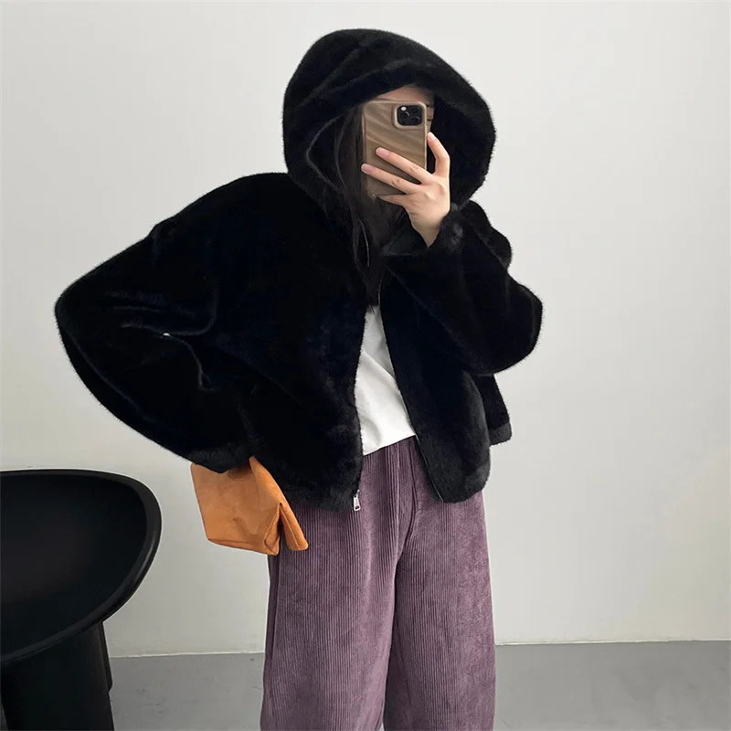 Soft and Glutinous Warmth Short Hooded Women\'s outerwear Imitation Mink Fur fur One piece Loose Casual Cute  C66