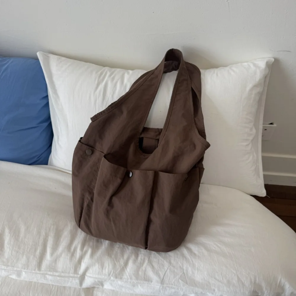 

Сумка подмышки, нейлоновая сумка на плечо, большая вместительная однотонная спортивная сумка-тоут, быстросохнущая сумка-тоут в корейском стиле с несколькими сумками для улицы