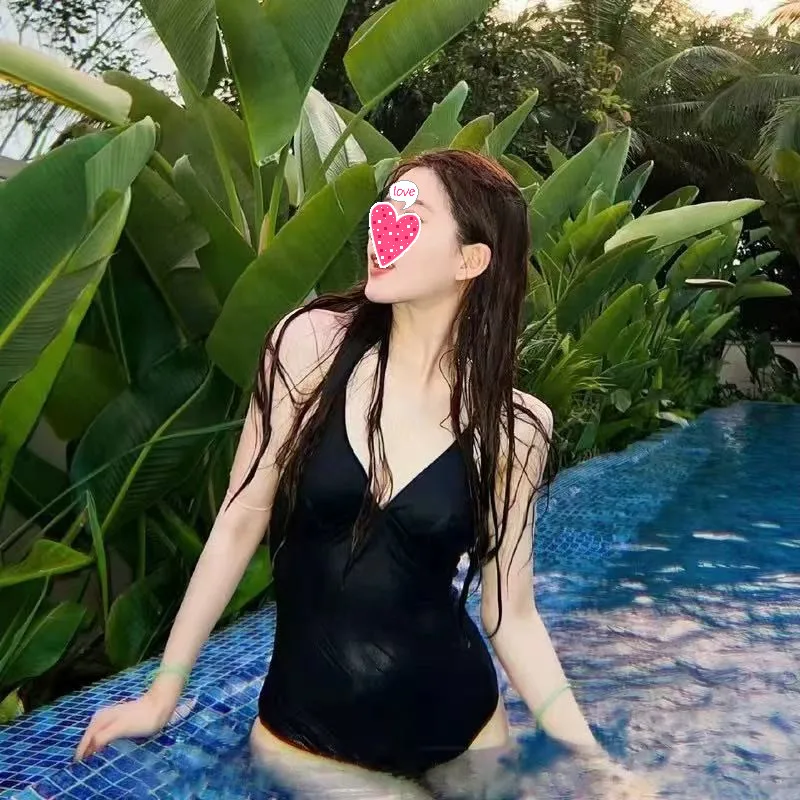 

Женский слитный купальник Zhaolu Si, черно-белый, с V-образным вырезом, простой, для термальных источников, повседневный, с фиксированными вкладышами для груди