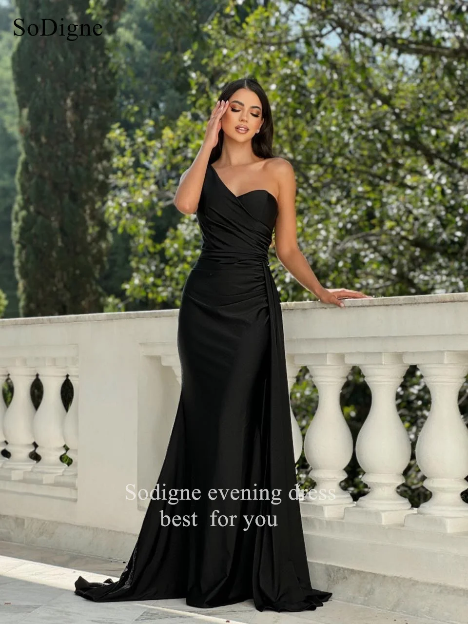 SoDigne elegante zwarte satijnen avondjurken één schouder mouwloze zeemeermin feestjurk geplooide galajurken op maat