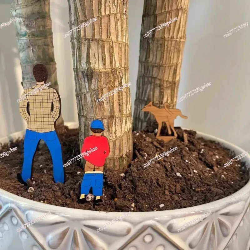 Potted wooden mini card, father son dog courtyard home flower pot decoration