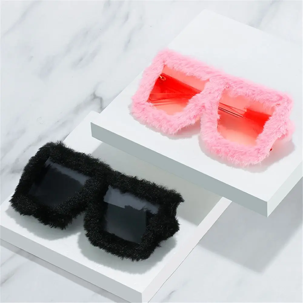 Soft Fur Velvet Frame Sunglasses Ins Hot  Trendy Gradient Oversize Square Sun Glasses Ladies Sexy Eyewear UV400 Sun Glasses