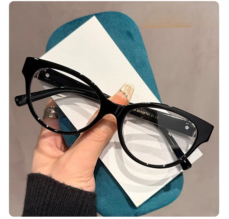 Neue Sonnenbrille im Cat-Eye-Stil mit T-förmigen Bügeln und kleinem Duft für Damen DS-8820 – Detail 18
