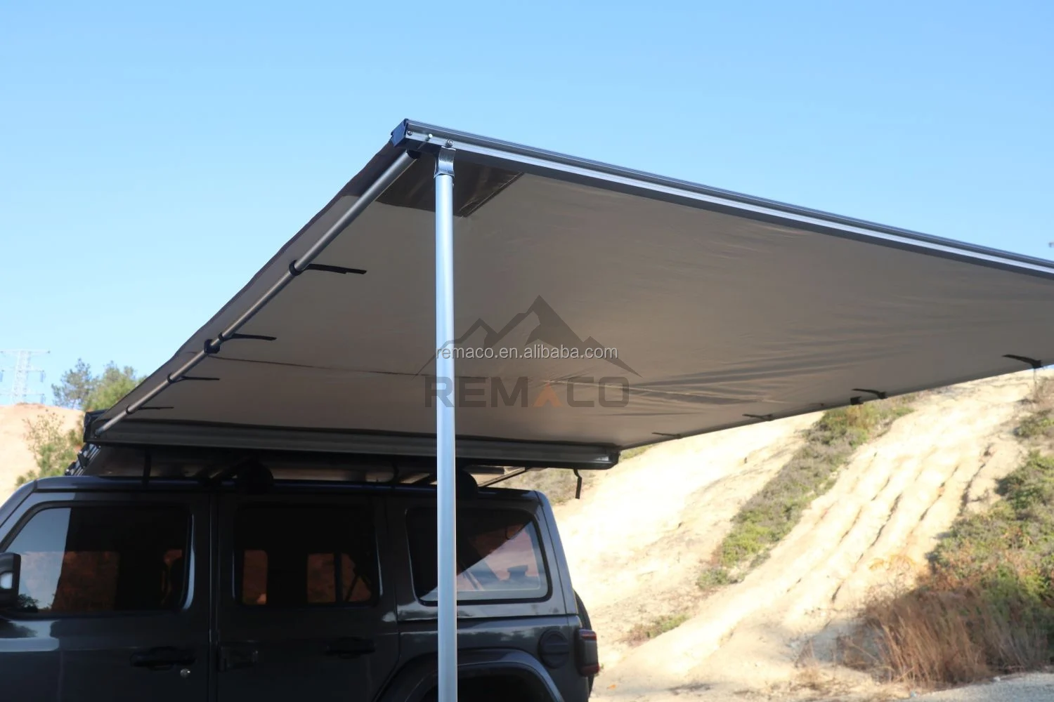 Hot Sales Outdoor Hiking 2X2m RTS Vehicle SUV Roof Side 4x4 Car Awning For Outdoor Camping Custom