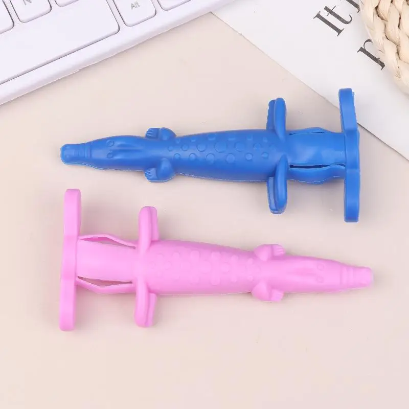 

CPI-Child Safe Dental Syringe Cover Crocodile Shaped Needle Protective Case Cartoon Sleeve for Dental Clinic UseGood Quality