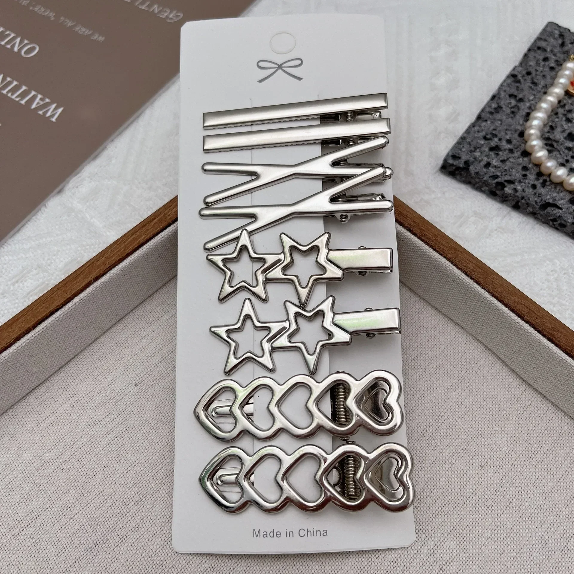 Sliver Metal Hair Clips Women Girls Y2K Duckbill Hairpin Personality Bangs Side Headwear Barrettes Hairclip Styling Accessories image 5