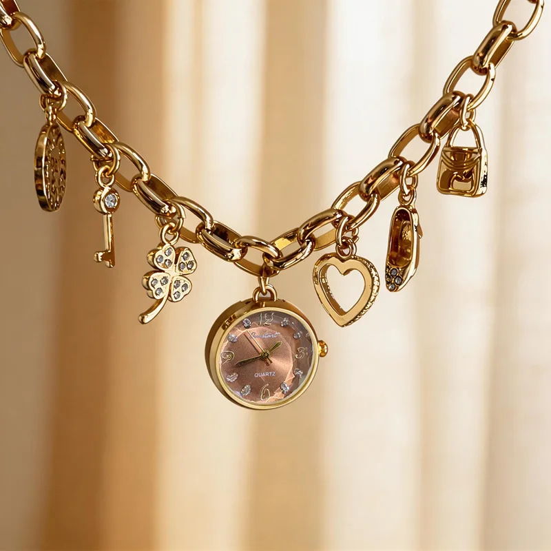 Women Heart Shaped Quartz Watch European American Light Luxury Elegant Fashion Versatile Ladies Wristwatch Daily Wear Girl Gifts
