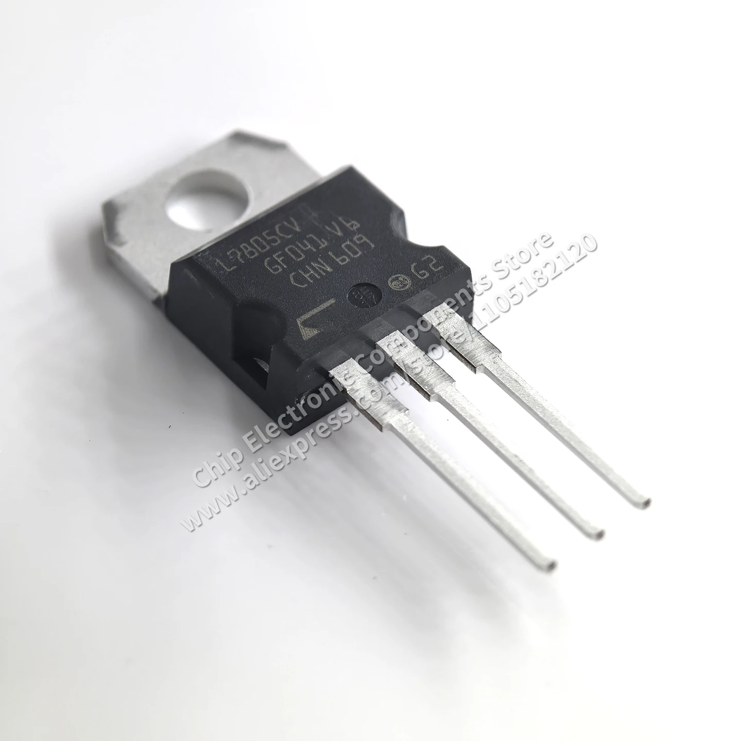 

（ 10 PCS）Original IC L7805CV L7805CV-DG Positive Voltage Regulator ICs Chip TO-220