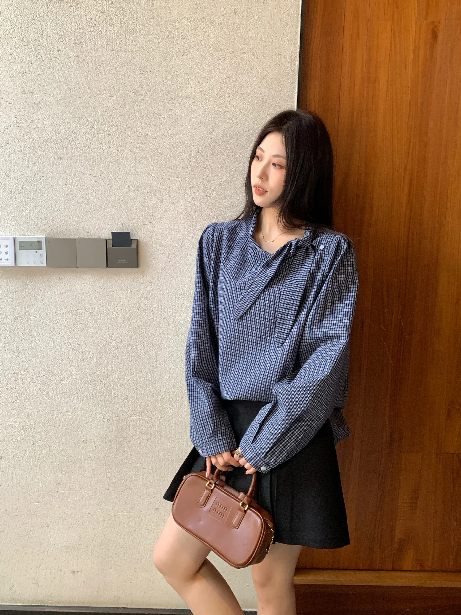 

Корейская рубашка в клетку больших размеров NAZ с длинным рукавом и поясом, осенняя модная облегающая блузка для женщин, дышащая и удобная, из поликоттона.