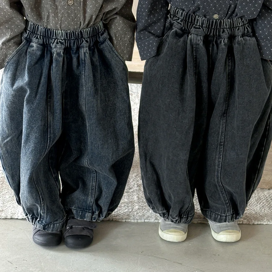 6875 جينز للأطفال 2025 خريف وشتاء جديد للأطفال الأولاد جينز وبنطلون مريح بأرجل بنطلون بناتي