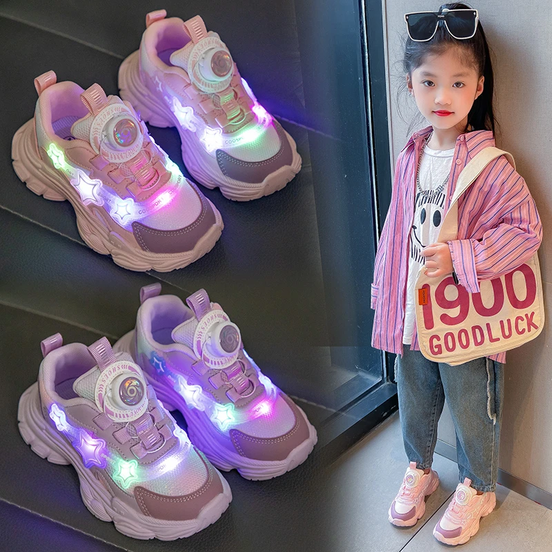 Scarpe sportive traspiranti in rete per ragazze estate nuove scarpe da ginnastica carine per bambini a LED per bambini che girano il culo scarpe