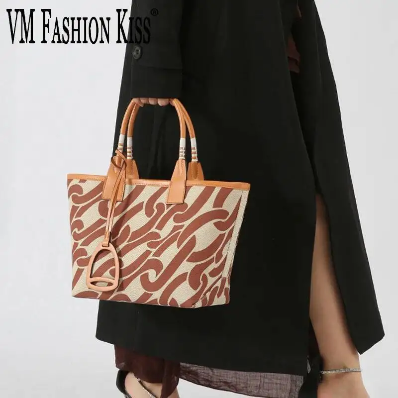 Women Painted Tote Bag 2026 New Canvas Shopping Bag Ladies Handbag Trend Top Handle Bag For Women Geometric Printed